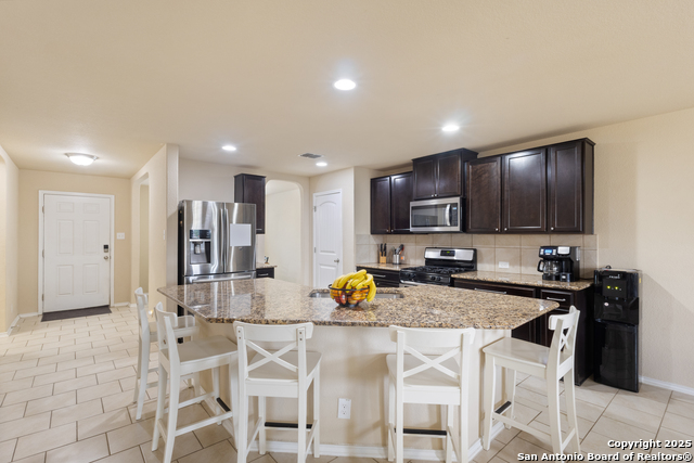 Listing photo id 2 for 10819 Arkey