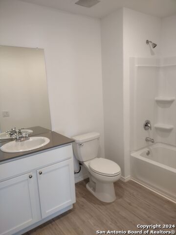 Image 20 of 21 For 1214 Janzen Rd