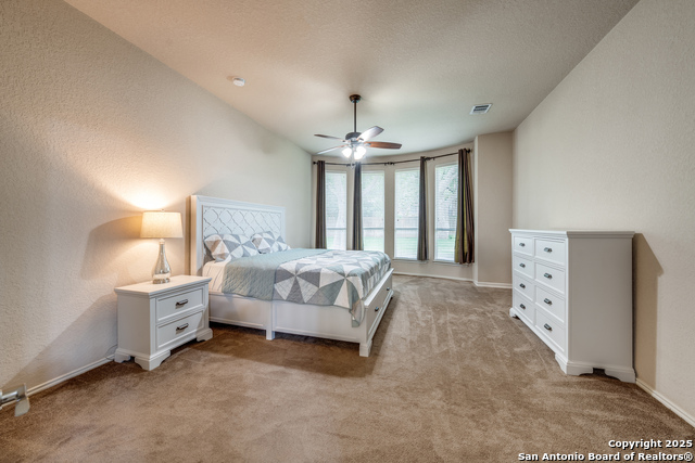 Image 24 of 39 For 62 Sable Heights
