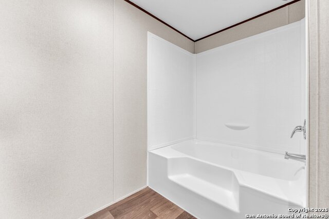 Listing photo id 13 for 2549 Fm 1332