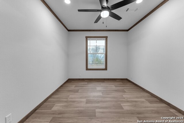 Image 17 of 28 For 2633 Fm 1332