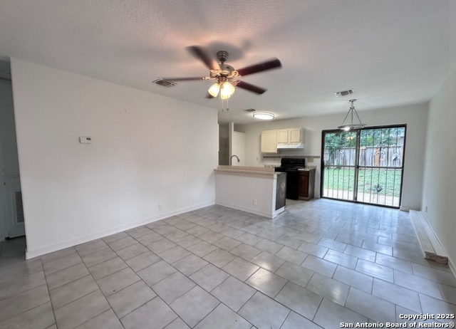 Image 4 of 4 For 6909 Belforest
