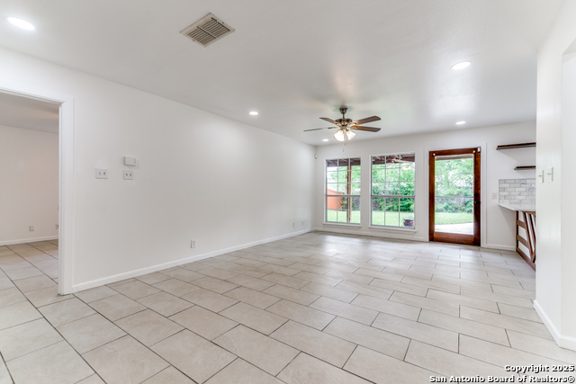 Image 5 of 25 For 10526 Tioga  
