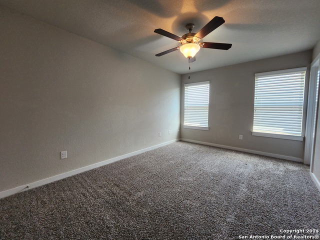 Image 10 of 19 For 565 Creekside Frst
