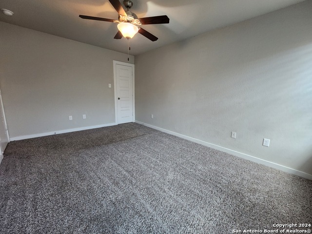 Image 9 of 19 For 565 Creekside Frst