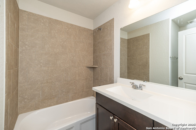 Image 24 of 35 For 8435 Cassia Cove