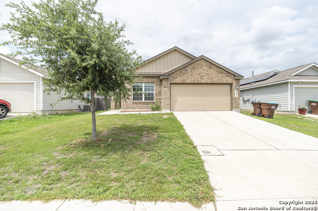 Image 3 of 35 For 8435 Cassia Cove
