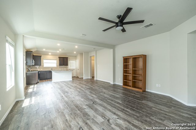 Image 6 of 35 For 8435 Cassia Cove