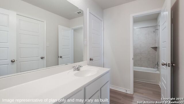 Image 20 of 33 For 21031 Millstream Bend