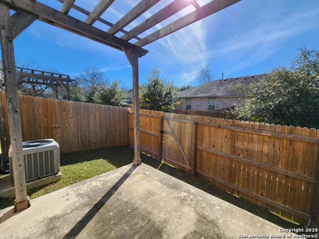 Image 21 of 22 For 348 Untermaier