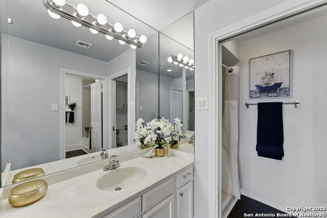 Image 17 of 45 For 4001 New Braunfels Avenue N # 606