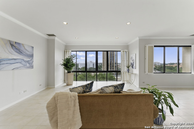Image 4 of 45 For 4001 New Braunfels Avenue N # 606