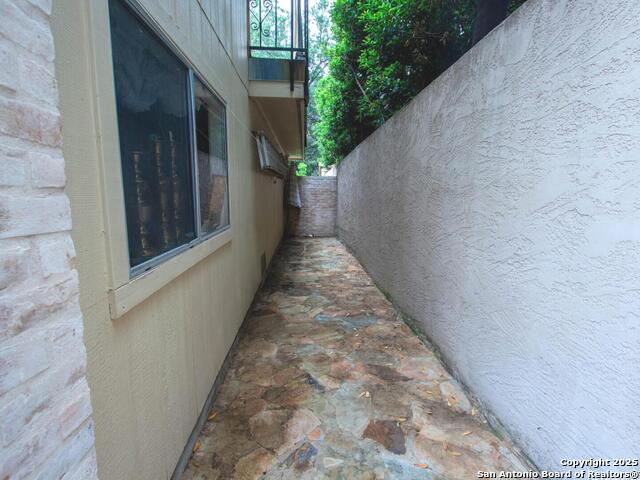 Image 30 of 30 For 11402 Mission Trace St.