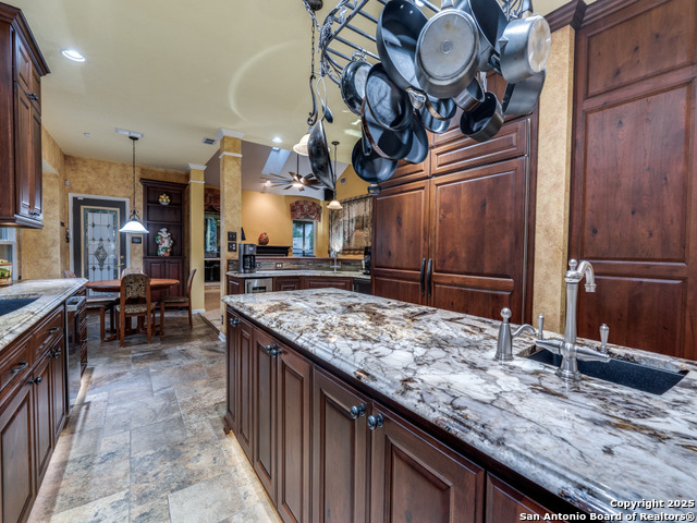Image 8 of 33 For 2015 Flint Oak