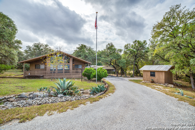 Details for 104 Dorothy St, Lakehills, TX 78063