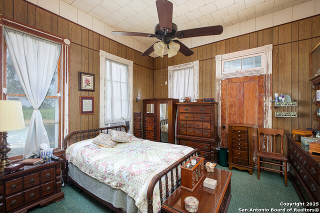 Listing photo id 23 for 4901 Lower Seguin