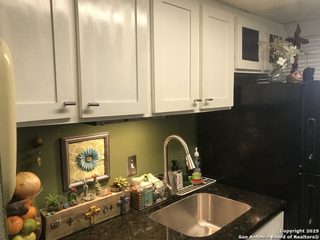 Listing photo id 4 for 7039 San Pedro 810