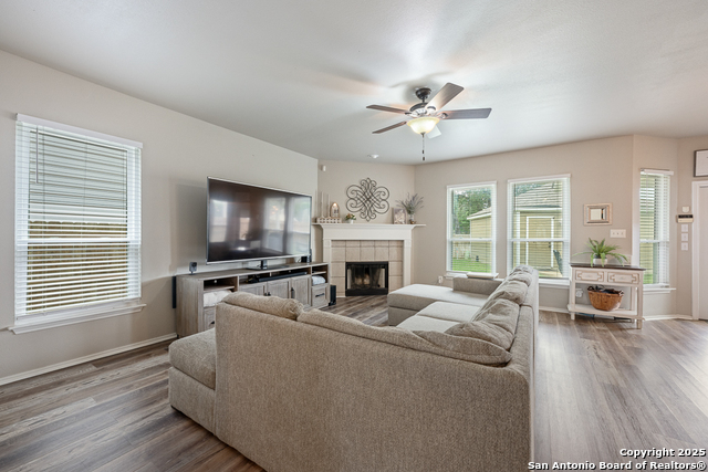 Listing photo id 14 for 23806 Calico Chase