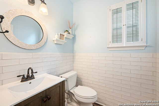 Listing photo id 16 for 23806 Calico Chase