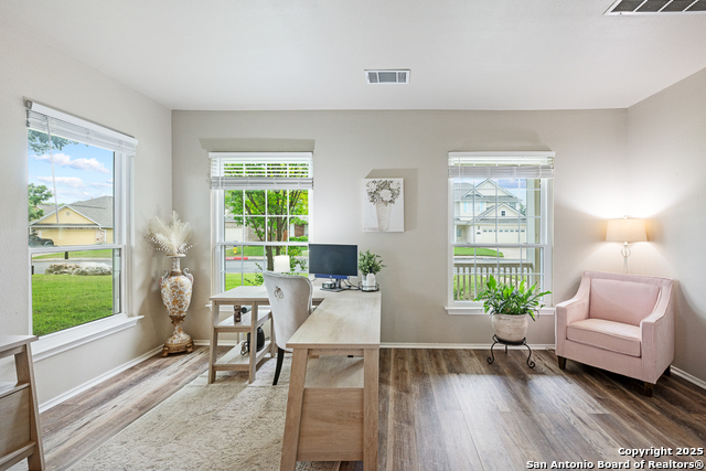 Listing photo id 19 for 23806 Calico Chase