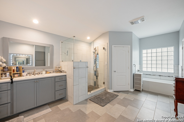 Listing photo id 27 for 23806 Calico Chase