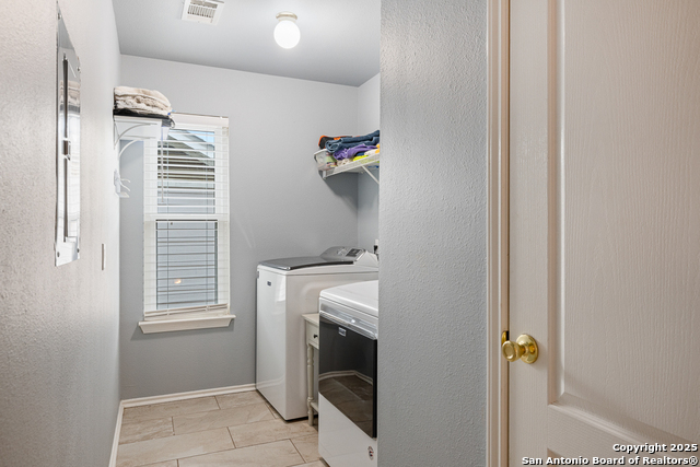 Listing photo id 28 for 23806 Calico Chase