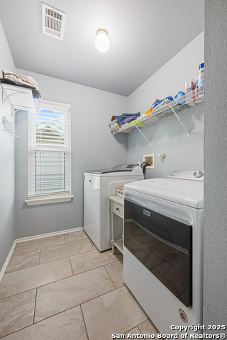 Listing photo id 29 for 23806 Calico Chase