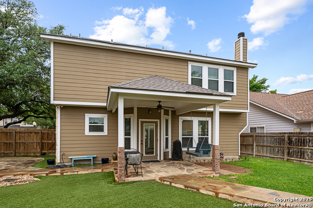 Listing photo id 2 for 23806 Calico Chase