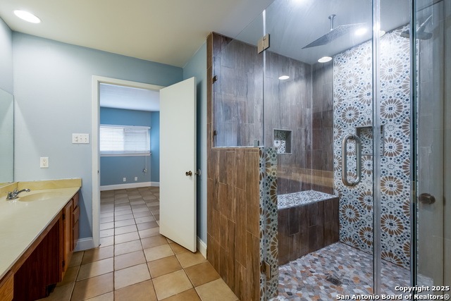 Listing photo id 9 for 2614 Johnson Grass