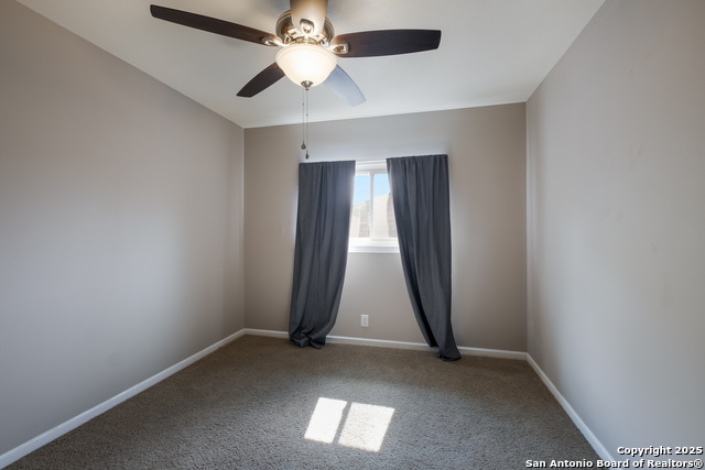 Listing photo id 12 for 2614 Johnson Grass