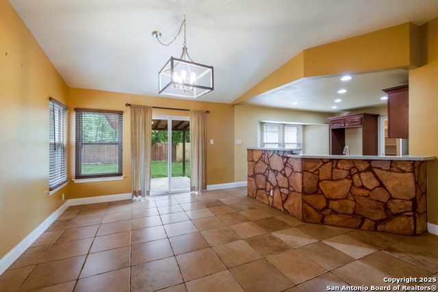 Listing photo id 3 for 2614 Johnson Grass