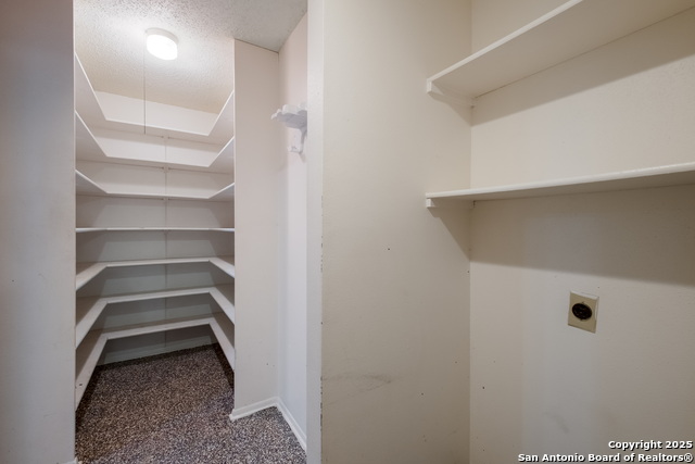 Listing photo id 7 for 2614 Johnson Grass