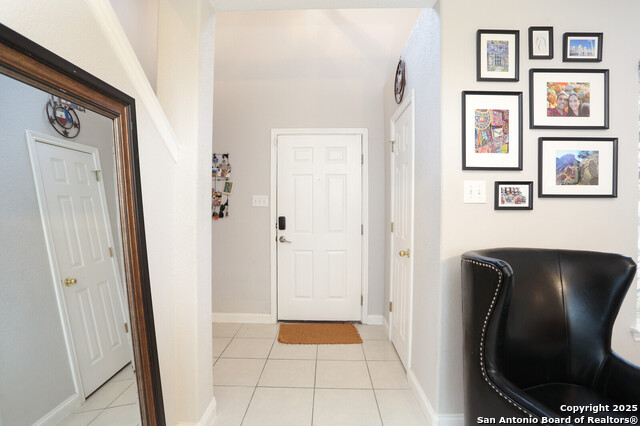 Image 3 of 22 For 5230 Tomas Cir