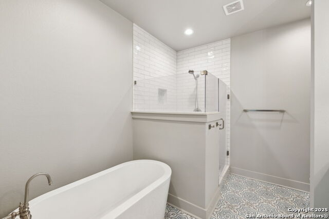 Image 14 of 31 For 118 Routt St