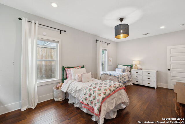 Image 18 of 31 For 118 Routt St
