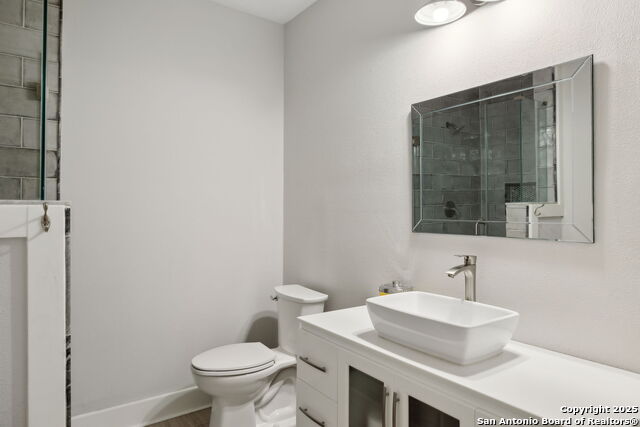 Image 23 of 31 For 118 Routt St