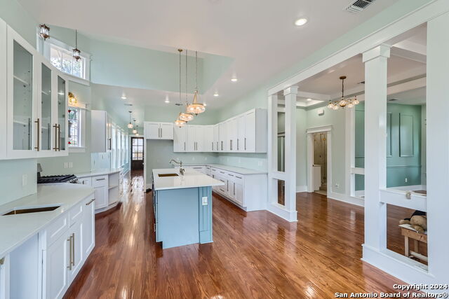 Image 12 of 45 For 515 Highland Blvd W