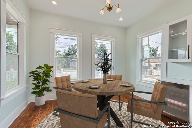 Image 8 of 45 For 515 Highland Blvd W