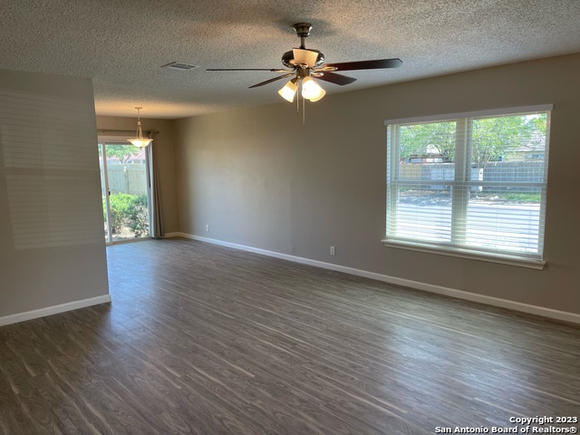 Image 17 of 35 For 7702 Heathridge