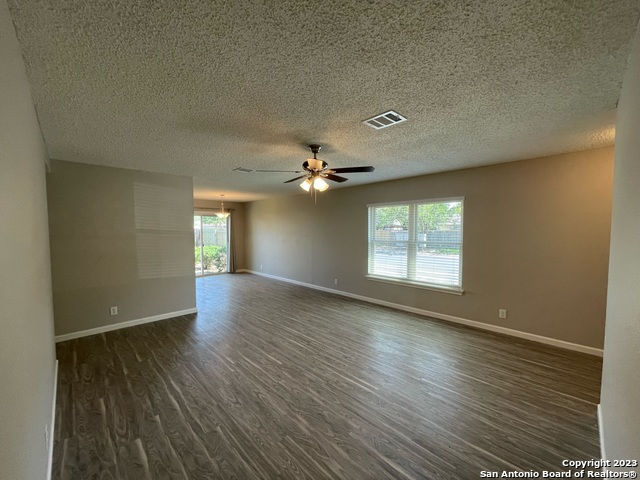 Image 18 of 35 For 7702 Heathridge