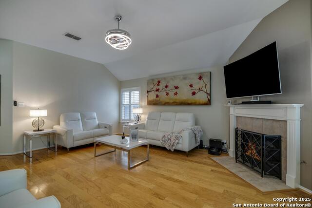 Image 16 of 30 For 18719 Rogers Pass