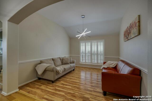 Image 7 of 30 For 18719 Rogers Pass