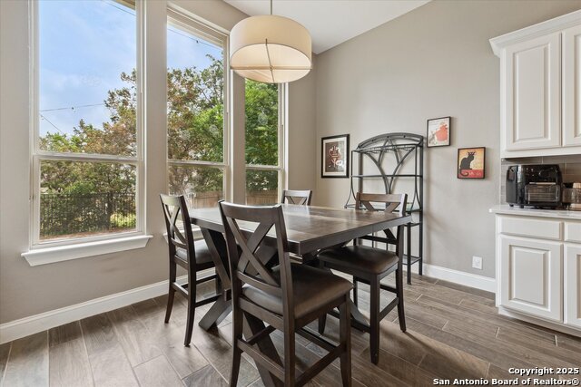 Image 14 of 47 For 3919 Monteverde Way