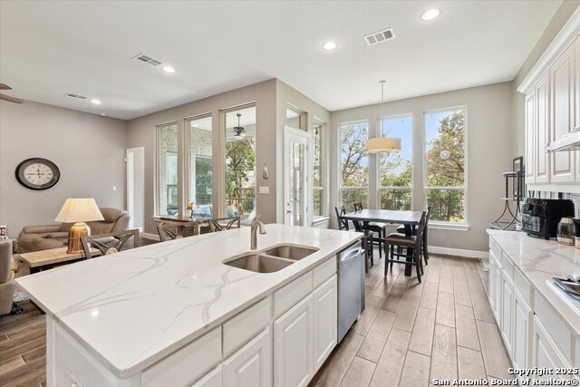 Image 20 of 47 For 3919 Monteverde Way