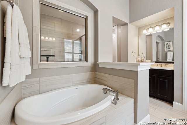 Image 38 of 47 For 3919 Monteverde Way
