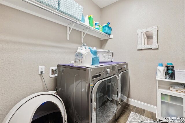 Image 41 of 47 For 3919 Monteverde Way