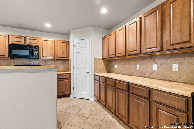 Image 12 of 41 For 3919 Maiden Way
