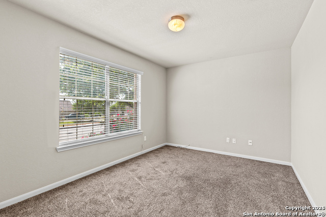 Image 24 of 41 For 3919 Maiden Way