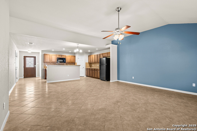 Image 5 of 41 For 3919 Maiden Way