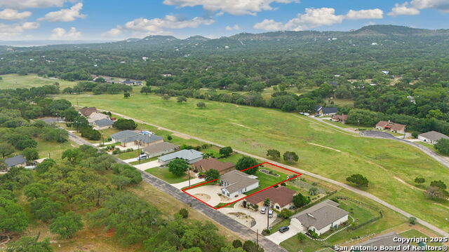 Image 14 of 24 For 460 Shayla Lane